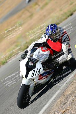 media/Oct-15-2023-TrackXperience (Sun) [[85198ff50b]]/Group 3/session 2 turn 11/